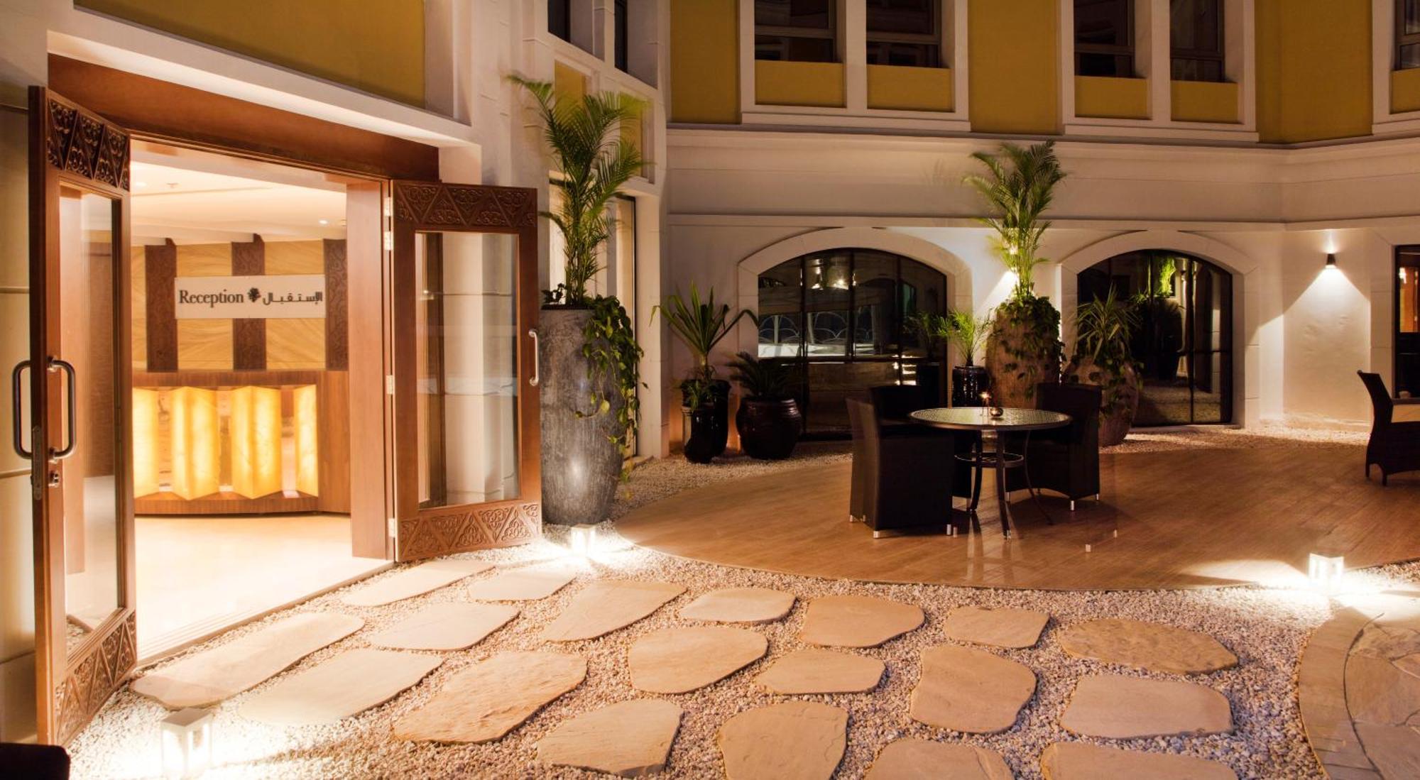 Coral Muscat Hotel And Apartments Luaran gambar