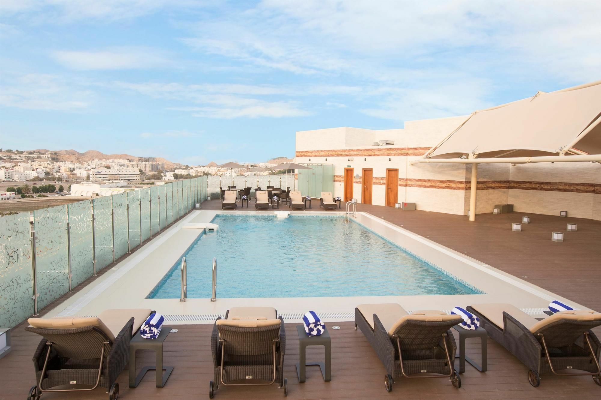 Coral Muscat Hotel And Apartments Luaran gambar