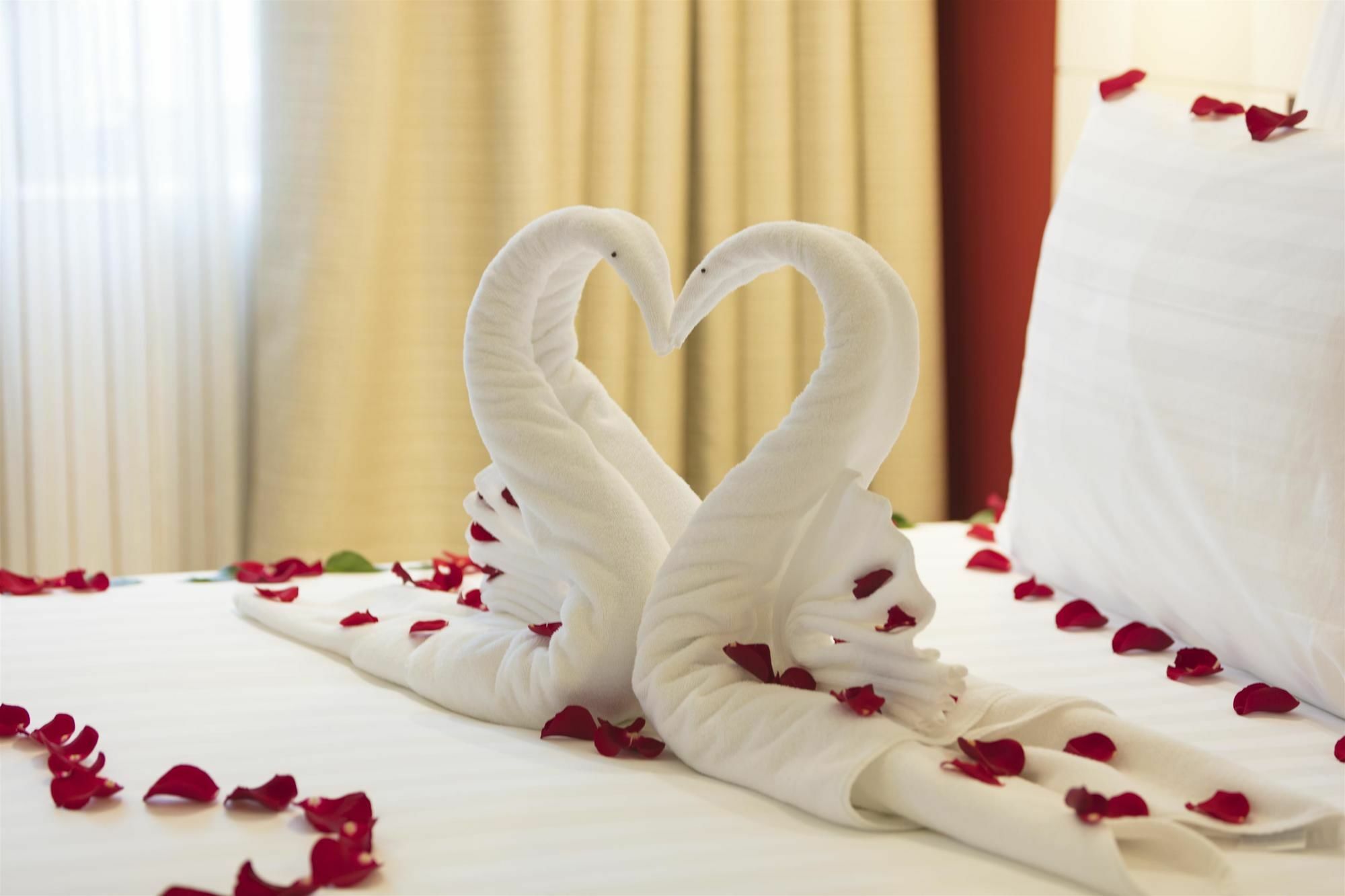 Coral Muscat Hotel And Apartments Luaran gambar